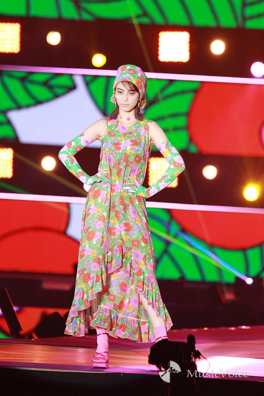 滝沢カレンがトップバッター、２年ぶり『GirlsAward』開幕　山崎天＆佐々木久美も