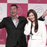 篠原涼子の美髪、メロメロのジローラモに「興奮させないで！」