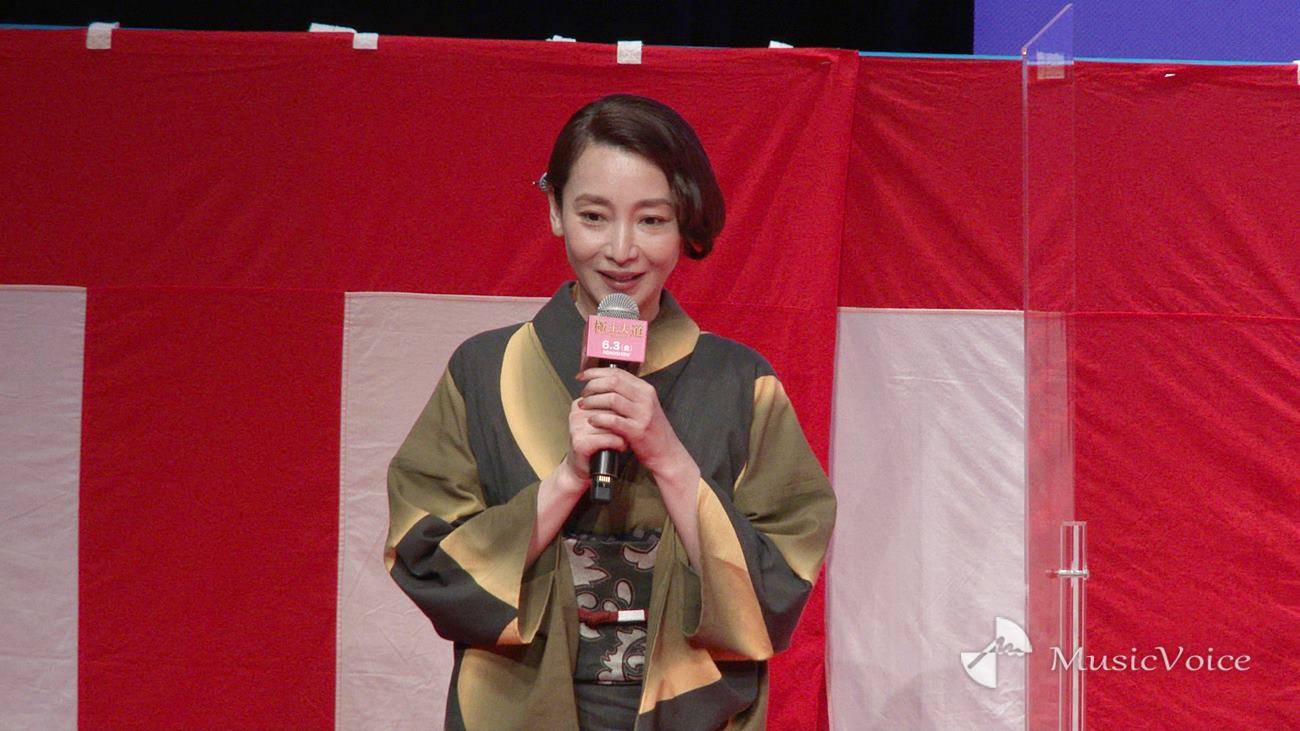 稲森いずみ、突然のぶっこみに玉木宏もびっくり　遠慮なくどついた