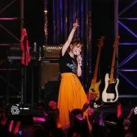 中川翔子、3年ぶりバースデーライブ開催「いろけ999上がったぞ!!」