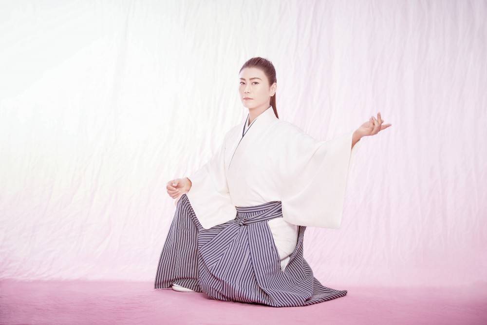氷川きよし｢群青の弦｣新タイプ発売＆ニュービジュアル公開