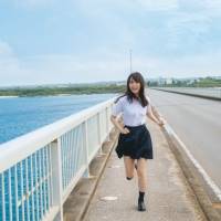 賀喜遥香、坂道グループのソロ1st写真集で歴代１位