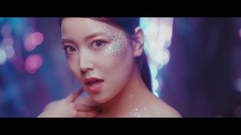 白間美瑠、多彩に輝く表現力「Shine Bright」MV公開