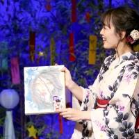 広瀬すず＆伊原六花『富士フイルムinstax“チェキ”』新製品発表会