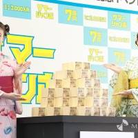 吉岡里帆＆今田美桜、浴衣姿で涼し気に　盆踊りダンスは「めっちゃ汗かいた」
