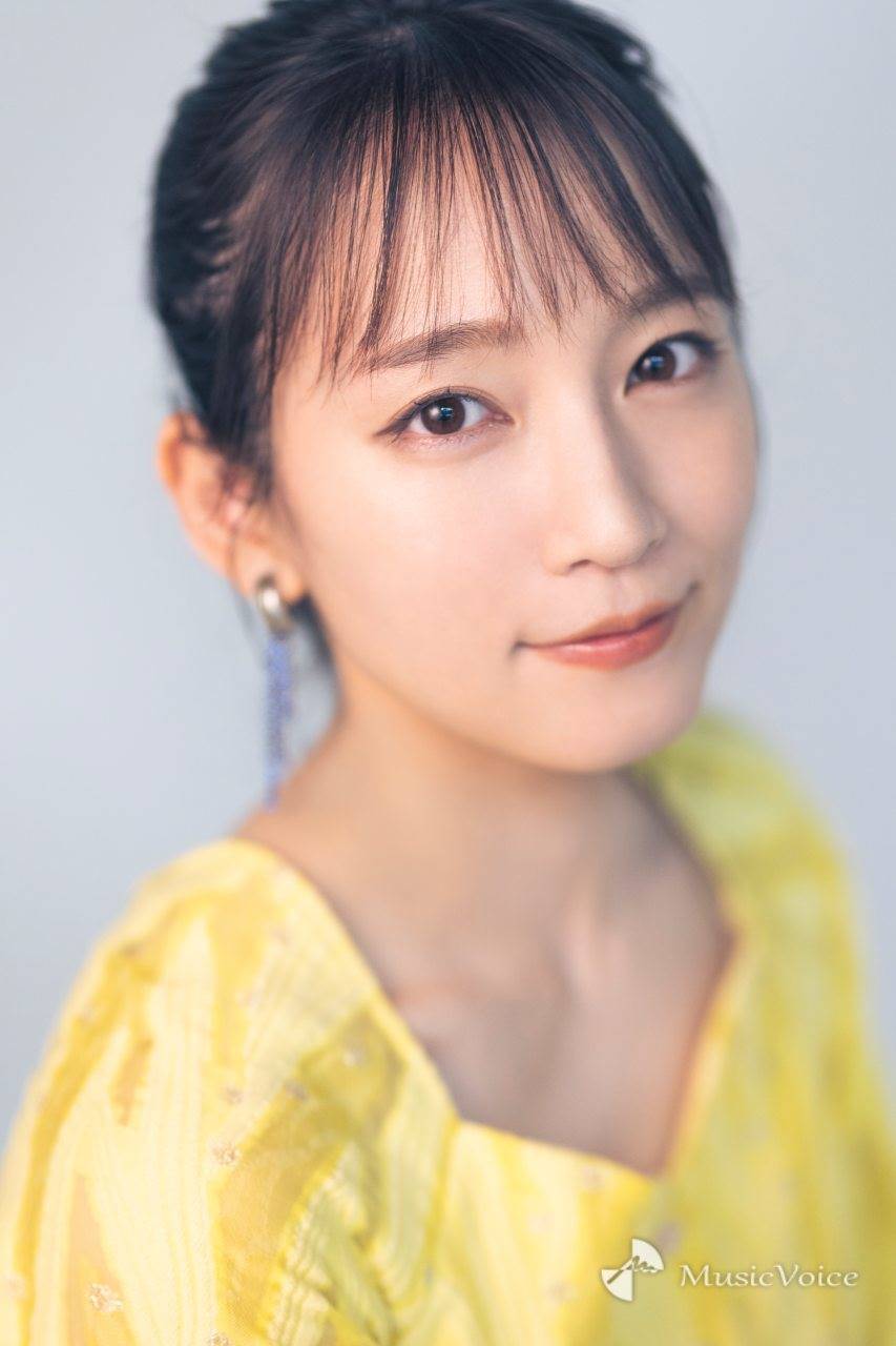 吉岡里帆「コツコツと真摯に」思い描く役者人生：『スルメが丘は花の匂い』舞台初主演