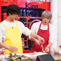 キンプリ岸優太、ギブアップ宣言!?　カタコト英語不発　料理対決の行方は？