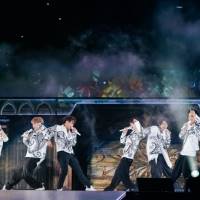 キスマイ、東京ドーム公演初日　新曲「Two as One」ライブ初パフォーマンス