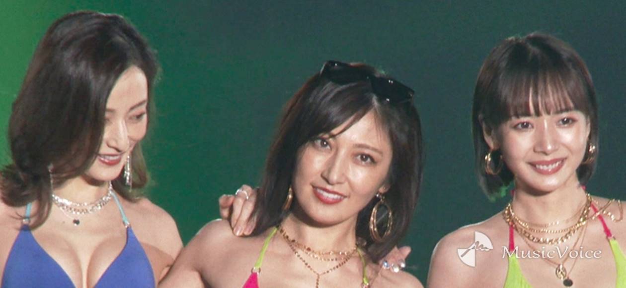 熊田曜子・池田夏希・岡田紗佳、水着姿でランウェイ　引き締まった美ボディ披露