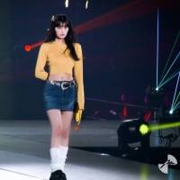 鶴嶋乃愛「KANSAI COLLECTION 2022 AUTUMN & WINTER」