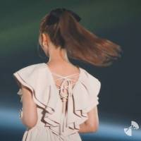 三上悠亜「KANSAI COLLECTION 2022 AUTUMN & WINTER」