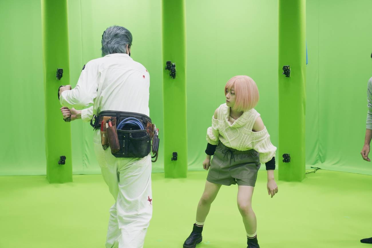 橋本環奈と城田優、息の合ったアクション　ボリュメトリックキャプチャ技術を使用
