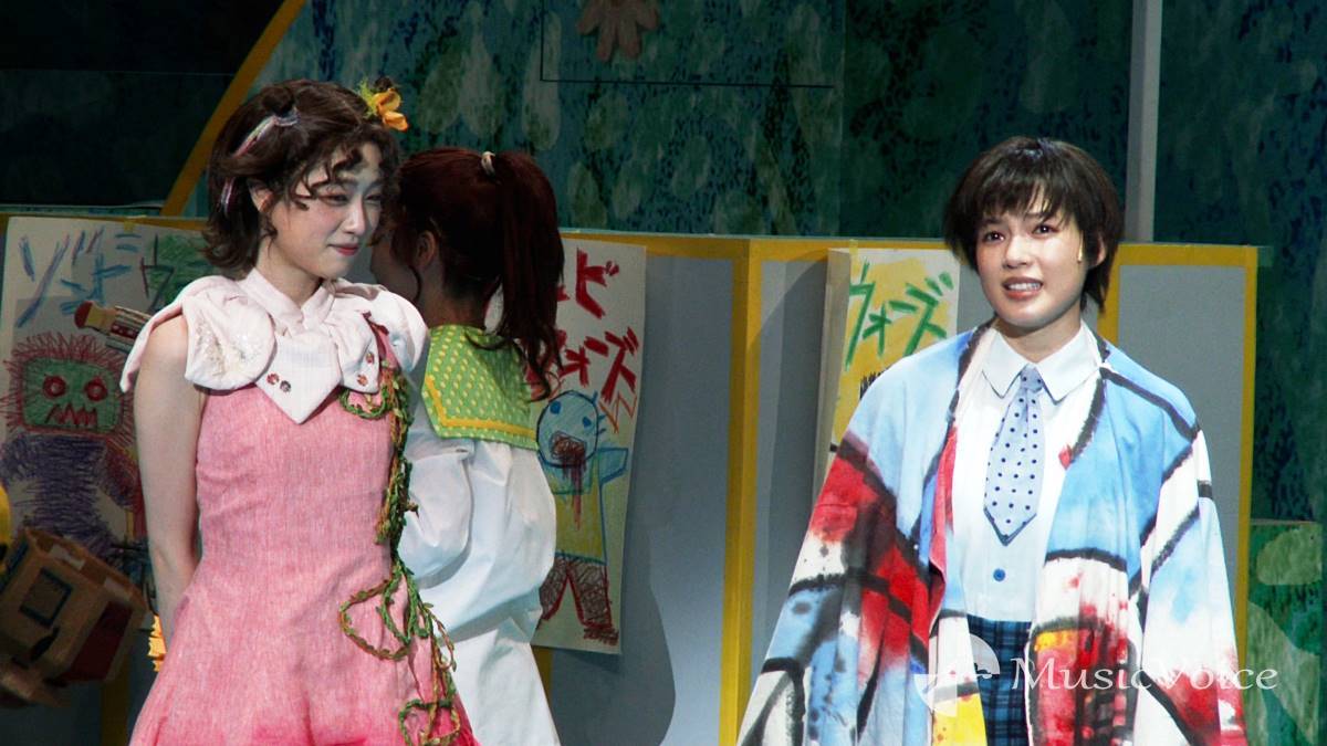 高橋ひかる＆石井杏奈、初挑戦のミュージカルでゾンビ役と少年役　活き活きと