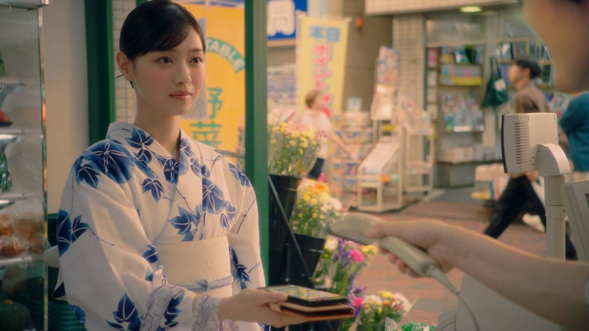 西野七瀬、美しいうなじ　貯杉先生初の浴衣姿　軽やかなスキップも披露