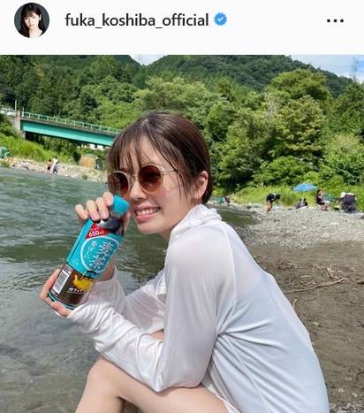 小芝風花、太もも露わ大胆美脚に「まぶしすぎる！」