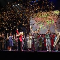 市村正親主演舞台『ミス・サイゴン』1500公演達成