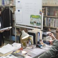 映画『耳をすませば』月島雫の職場収めた場面写真解禁