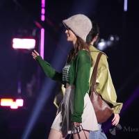 めるる「マイナビ TGC 2022 A/W」SONA