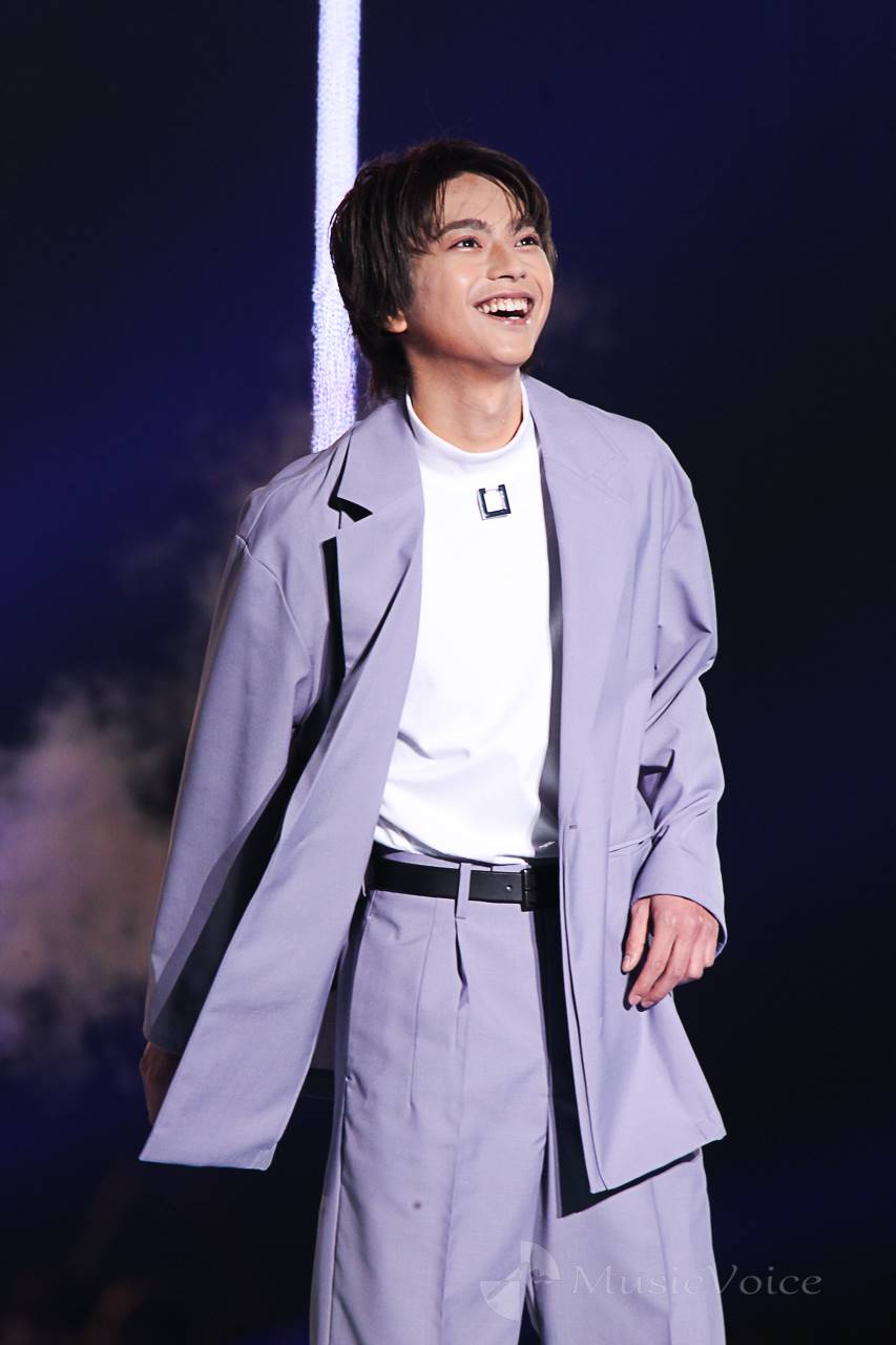 Sexy Zone佐藤勝利、笑顔溢れるランウェイ　中島健人の差し入れで「元気出た」
