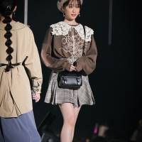 高橋ひかる「マイナビ TGC 2022 A/W」amr.