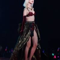 南部桃伽「マイナビ TGC 2022 A/W」247lingerie