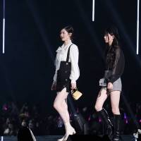 AKB48・千葉恵里＆浅井七海「TGC」でランウェイ