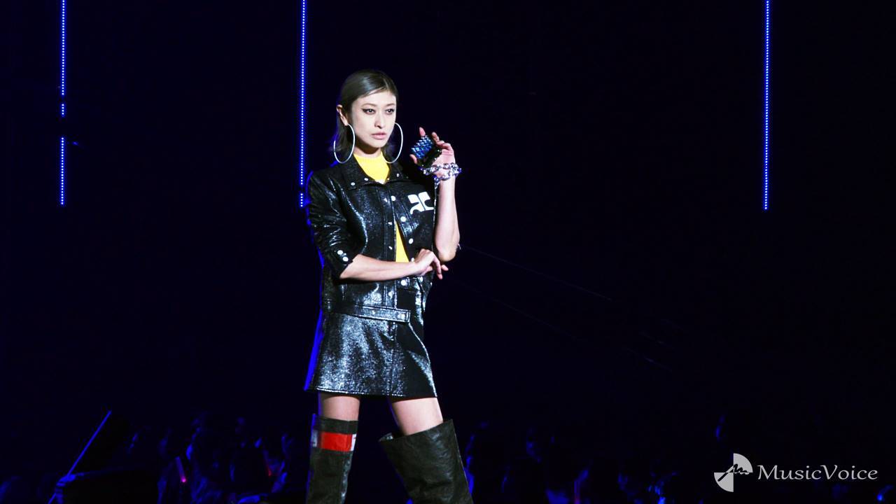 山田優、サプライズ出演　圧巻ステージ　みちょぱ・ミチらが登場