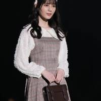 日向坂46小坂菜緒「マイナビ TGC 2022 A/W」amr.