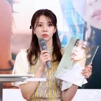 櫻坂46小林由依、写真集『意外性』取材会