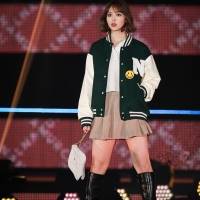 藤田ニコル「GirlsAward 2022 A/W」CALNAMUR
