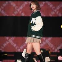 藤田ニコル「GirlsAward 2022 A/W」CALNAMUR