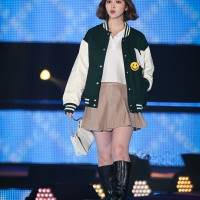 藤田ニコル「GirlsAward 2022 A/W」CALNAMUR