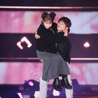 辻希美＆杉浦太陽「GirlsAward 2022 A/W」Ange Charme