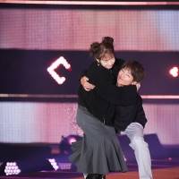 辻希美＆杉浦太陽「GirlsAward 2022 A/W」Ange Charme