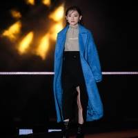生駒里奈「GirlsAward 2022 A/W」MURUA
