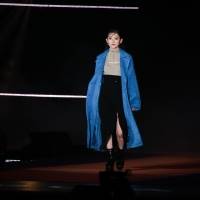 生駒里奈「GirlsAward 2022 A/W」MURUA