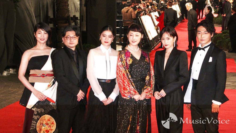 吉田美月喜×常盤貴子×前田敦子ら笑顔いっぱいレッドカーペット