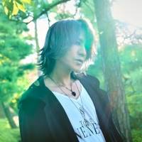 ソロデビュー25周年SUGIZO、全シングル30曲を収録したBEST盤リリース決定
