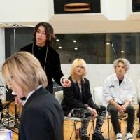 YOSHIKI、YOSHIさん未発表曲完成へバンド継続を決断