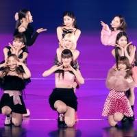 NiziU、新曲が『映画ドラえもん のび太と空の理想郷』主題歌に決定