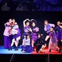 アンジュルム「10人で心の底から楽しんでやってこれた一年」：「ANGEL SMILE」レポート