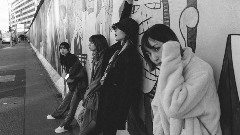 SCANDAL「Documentary film MIRROR」Blu-ray／DVD化＆ライブハウスツアー開催