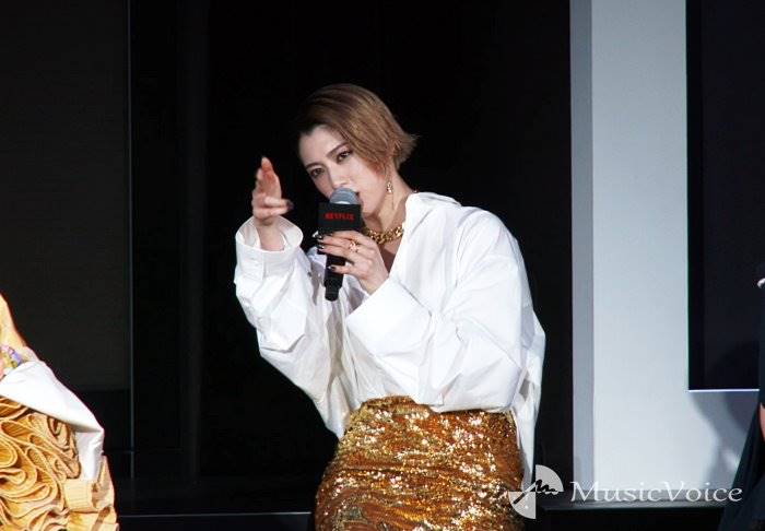 三吉彩花、アン役でガンアクションをトレーニング「リアルに」