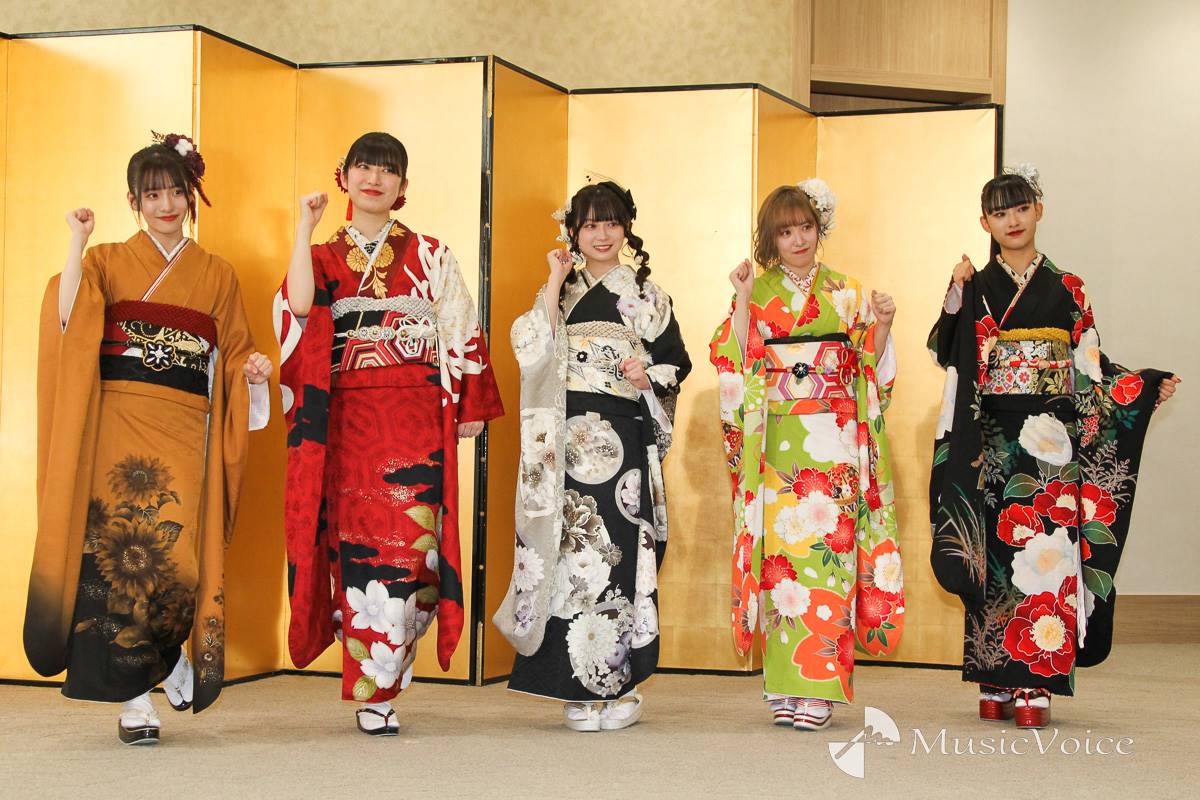 AKB48歌田初夏×平野ひかる×山田杏華×吉田華恋×平田侑希が成人式「私達、ホップステップジャンプ世代！」
