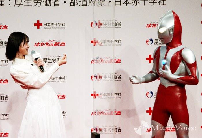 高橋ひかる「筋肉を眺めるのが好き」ウルトラマンの筋肉美にキュン