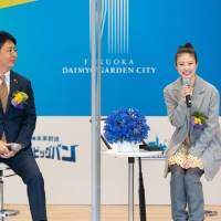 今田美桜、久々の帰福で笑顔全開　福岡大名の思い出話で福岡市長からツッコまれ…