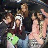 NewJeans、カムバック初日にアルバム・音源チャートトップ