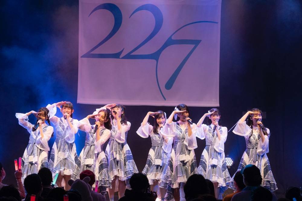 ナナニジ、約３年ぶりの定期公演がスタート　バトンを受け継ぐ、後輩メンバー８人のステージに密着