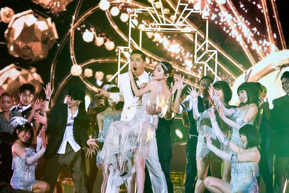EXILE AKIRA＆ELLA陳嘉樺、台湾版紅白歌合戦に出演「カッコ良すぎるコラボ！」
