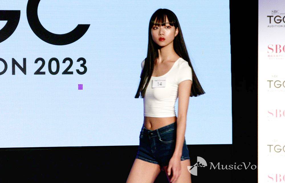 特別賞は高校１年16歳・はんなさん